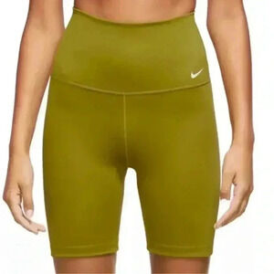 NWT women’s Nike one tight fit high rise 7”‎ length training shorts size XS